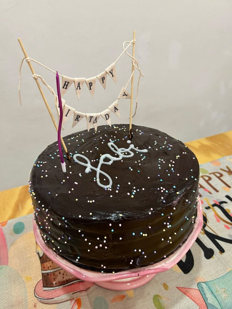 Pastel de cumpleaños para evento en 1200 Grados